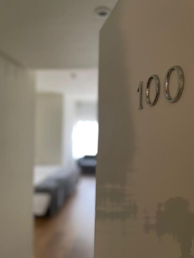 Suite,1337224490:JPEG